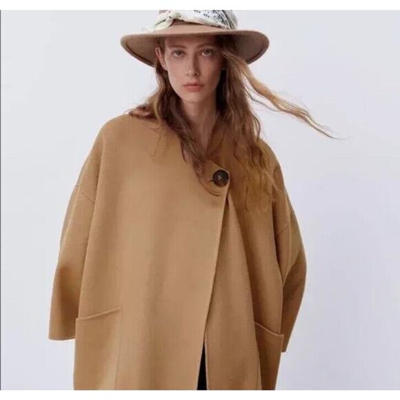 Zara Jackets & Blazers - ZARA CAMEL WOOL RUNWAY MUST HAVE STYLE CAPE FRINGE BLOGGER COAT $279 Sz M